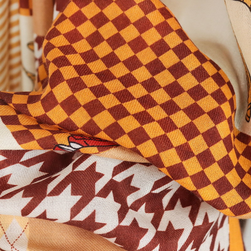Paardenprint Kwastjes Kasjmier - Winter Clothing Hong Kong recensie en prijs